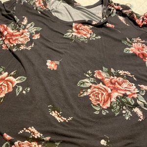 Maurice’s plus size 4 top. Worn once